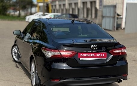 Toyota Camry, 2020 год, 3 120 000 рублей, 4 фотография
