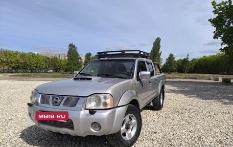 Nissan NP300, 2013 год, 750 000 рублей, 3 фотография