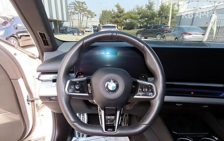 BMW 5 серия, 2024 год, 5 812 000 рублей, 7 фотография