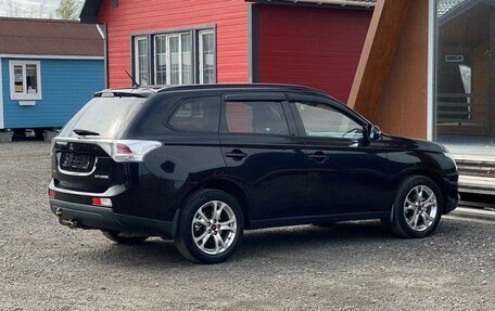 Mitsubishi Outlander III рестайлинг 3, 2012 год, 1 055 000 рублей, 4 фотография