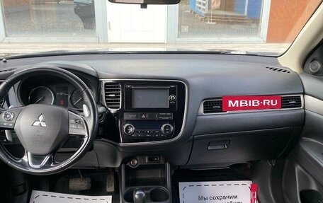 Mitsubishi Outlander III рестайлинг 3, 2012 год, 1 055 000 рублей, 8 фотография