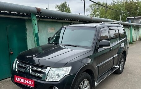 Mitsubishi Pajero IV, 2012 год, 2 300 000 рублей, 30 фотография