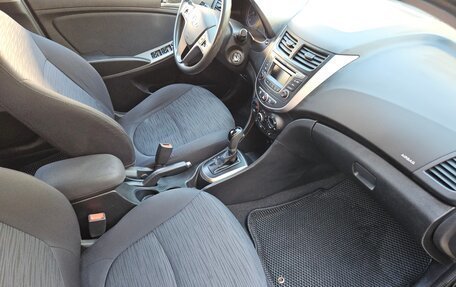 Hyundai Solaris II рестайлинг, 2015 год, 910 000 рублей, 10 фотография