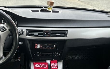 BMW 3 серия, 2005 год, 1 350 000 рублей, 8 фотография