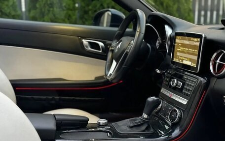 Mercedes-Benz SLK-Класс, 2011 год, 2 500 000 рублей, 18 фотография