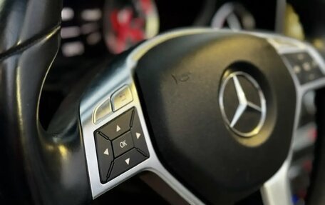 Mercedes-Benz SLK-Класс, 2011 год, 2 500 000 рублей, 27 фотография