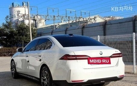 BMW 5 серия, 2025 год, 5 417 000 рублей, 3 фотография