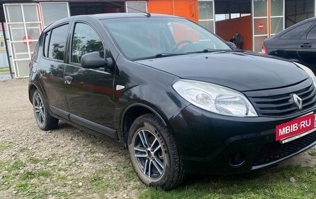 Renault Sandero I, 2011 год, 539 000 рублей, 2 фотография