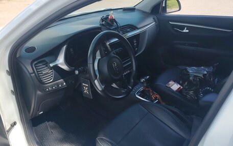 KIA Rio IV, 2020 год, 1 550 000 рублей, 10 фотография