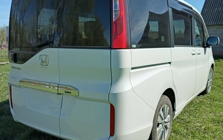 Honda Stepwgn IV, 2015 год, 2 000 000 рублей, 4 фотография