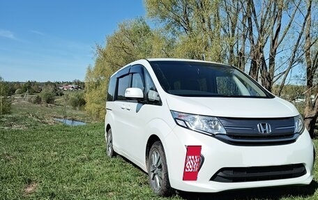 Honda Stepwgn IV, 2015 год, 2 000 000 рублей, 2 фотография