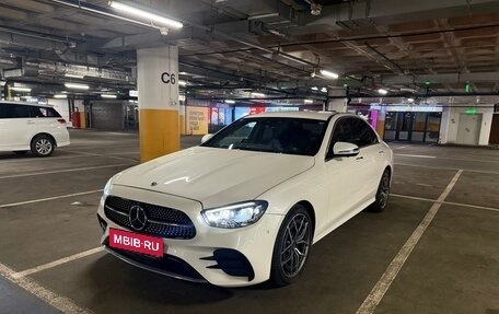 Mercedes-Benz E-Класс, 2020 год, 2 900 000 рублей, 5 фотография