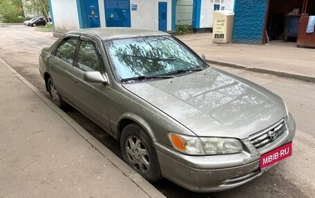 Toyota Camry, 2001 год, 490 000 рублей, 1 фотография
