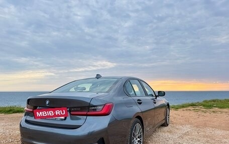 BMW 3 серия, 2020 год, 2 990 000 рублей, 9 фотография