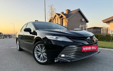 Toyota Camry, 2019 год, 2 280 000 рублей, 6 фотография