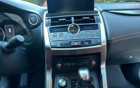 Lexus NX I, 2018 год, 3 950 000 рублей, 13 фотография