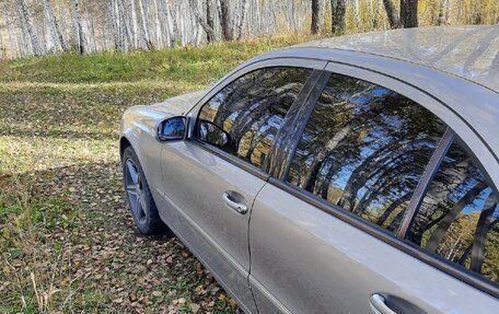 Mercedes-Benz E-Класс, 2003 год, 870 000 рублей, 4 фотография