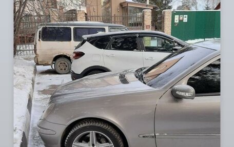 Mercedes-Benz E-Класс, 2003 год, 870 000 рублей, 2 фотография