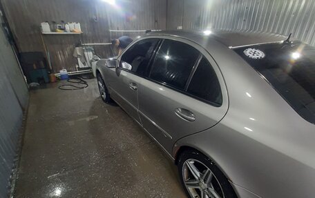 Mercedes-Benz E-Класс, 2003 год, 870 000 рублей, 8 фотография