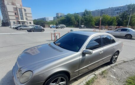 Mercedes-Benz E-Класс, 2003 год, 870 000 рублей, 6 фотография