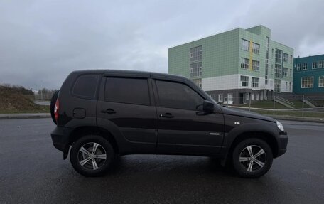 Chevrolet Niva I рестайлинг, 2012 год, 465 000 рублей, 5 фотография