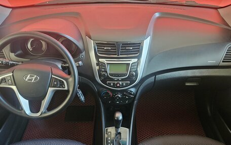 Hyundai Solaris II рестайлинг, 2012 год, 899 000 рублей, 9 фотография