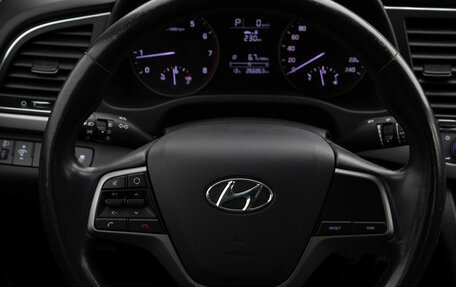 Hyundai Elantra VI рестайлинг, 2017 год, 948 000 рублей, 12 фотография