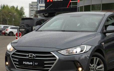 Hyundai Elantra VI рестайлинг, 2017 год, 948 000 рублей, 20 фотография