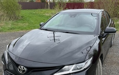 Toyota Camry, 2021 год, 2 700 000 рублей, 1 фотография