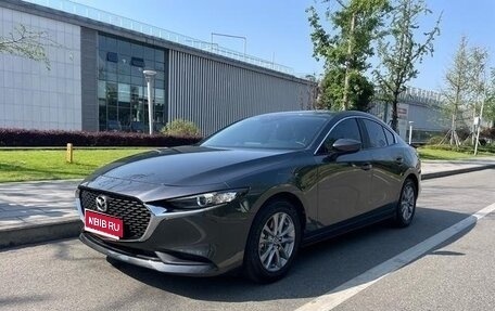 Mazda 3, 2022 год, 1 250 000 рублей, 1 фотография