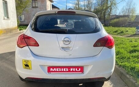 Opel Astra J, 2010 год, 650 000 рублей, 4 фотография