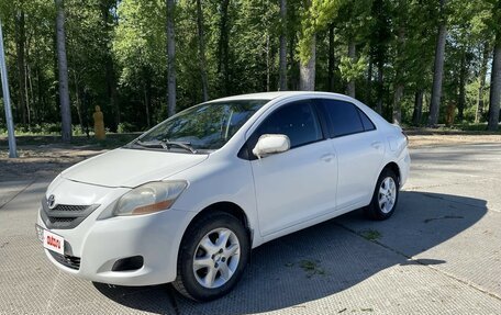 Toyota Yaris III рестайлинг, 2006 год, 600 000 рублей, 2 фотография