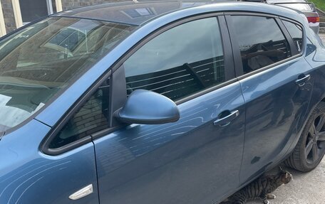 Opel Astra J, 2013 год, 850 000 рублей, 3 фотография