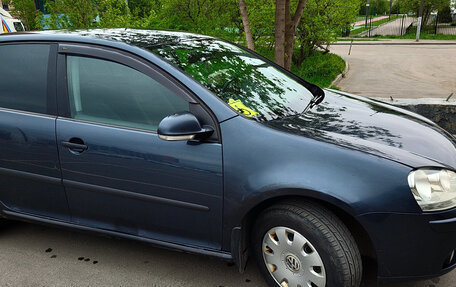 Volkswagen Golf V, 2004 год, 530 000 рублей, 3 фотография