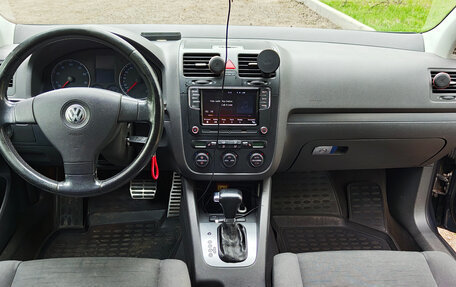 Volkswagen Golf V, 2004 год, 530 000 рублей, 9 фотография