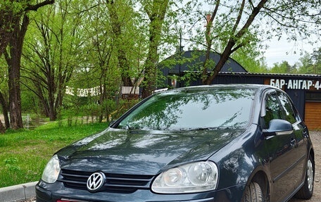 Volkswagen Golf V, 2004 год, 530 000 рублей, 5 фотография