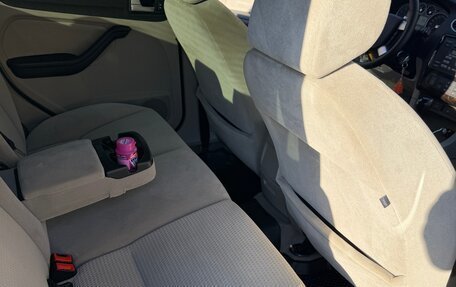 Ford Focus II рестайлинг, 2006 год, 550 000 рублей, 6 фотография