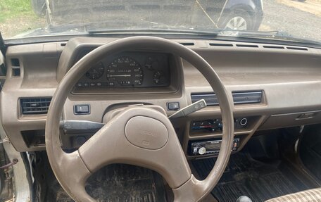 Nissan Micra I, 1990 год, 136 000 рублей, 11 фотография