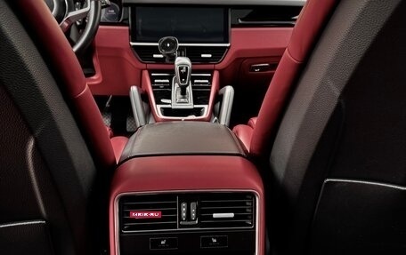 Porsche Cayenne III, 2019 год, 5 350 000 рублей, 16 фотография