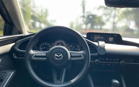Mazda 3, 2022 год, 1 250 000 рублей, 9 фотография