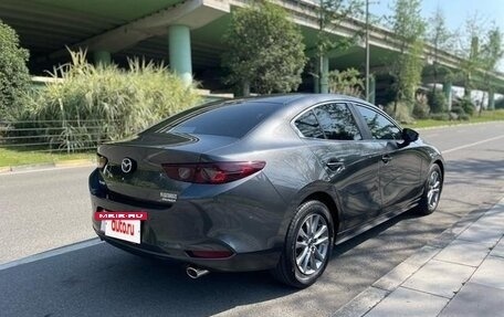Mazda 3, 2022 год, 1 250 000 рублей, 4 фотография