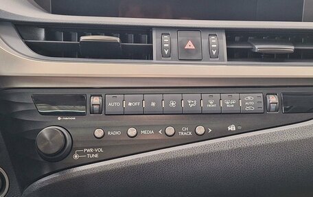 Lexus ES VII, 2019 год, 3 690 000 рублей, 9 фотография