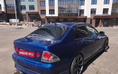 Toyota Altezza, 2001 год, 950 000 рублей, 3 фотография
