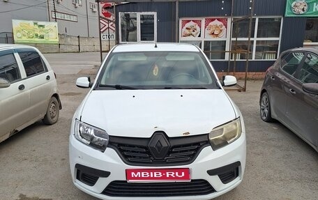 Renault Logan II, 2021 год, 950 000 рублей, 1 фотография
