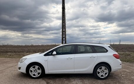 Opel Astra J, 2011 год, 620 000 рублей, 4 фотография