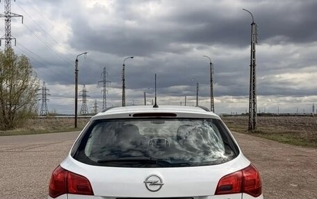 Opel Astra J, 2011 год, 620 000 рублей, 5 фотография