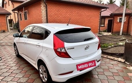 Hyundai Solaris II рестайлинг, 2014 год, 900 000 рублей, 6 фотография