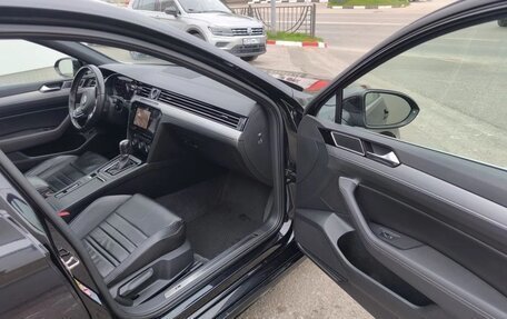 Volkswagen Passat B8 рестайлинг, 2017 год, 2 550 000 рублей, 15 фотография