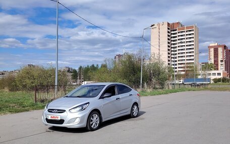Hyundai Solaris II рестайлинг, 2013 год, 1 100 000 рублей, 9 фотография