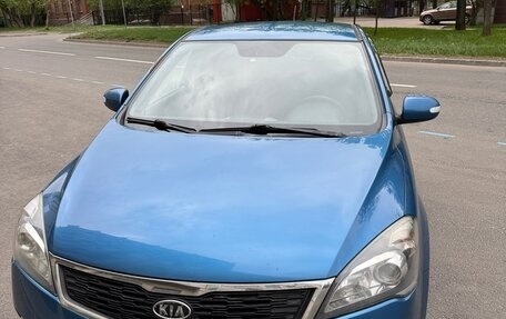 KIA cee'd I рестайлинг, 2011 год, 630 000 рублей, 1 фотография